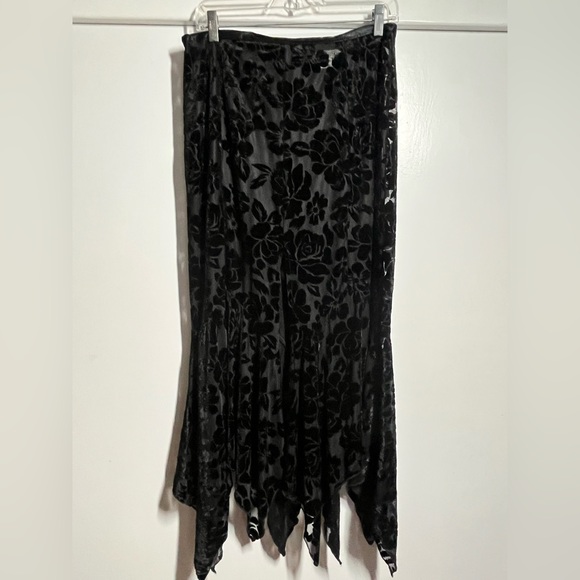 Shrine Dresses & Skirts - “Shrine” Burnout velvet sheer goth skirt